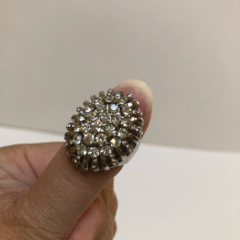 Ring, Silver with Rhinestones, Size 9 NWOT